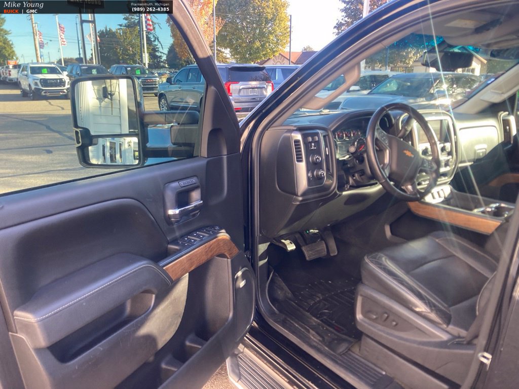 Used 2015 Chevrolet Silverado 2500 LTZ w/ Duramax Plus Package AWD/4WD image 18