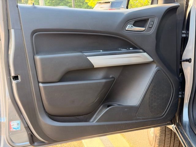 Used 2022 Chevrolet Colorado LT w/ Fleet Safety Package RWD image 17