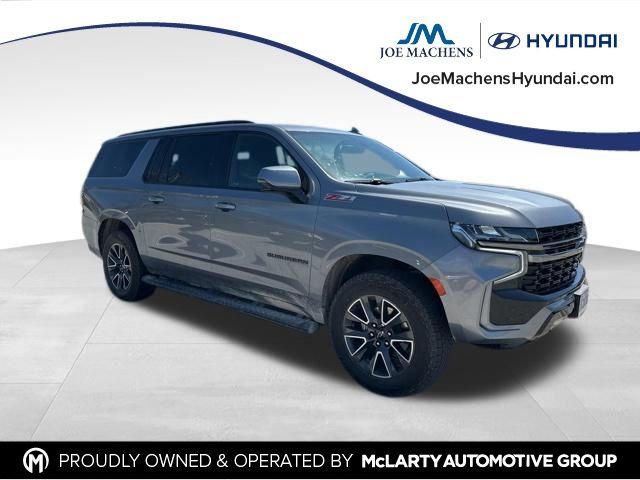 Used 2022 Chevrolet Suburban Z71 w/ Luxury Package image 3