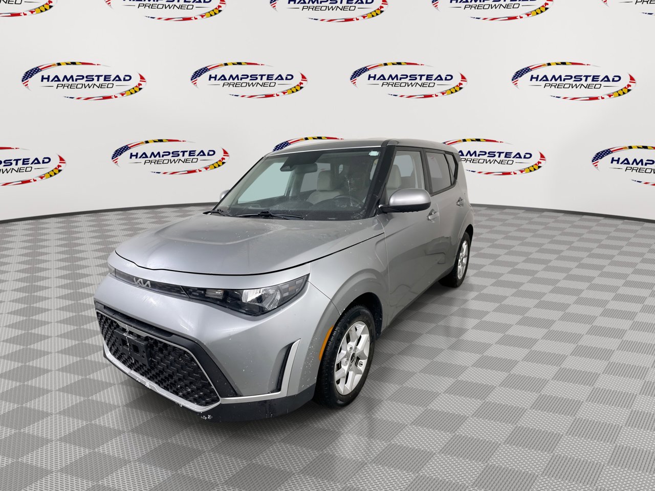 Used 2023 Kia Soul LX w/ LX Technology Package image 4