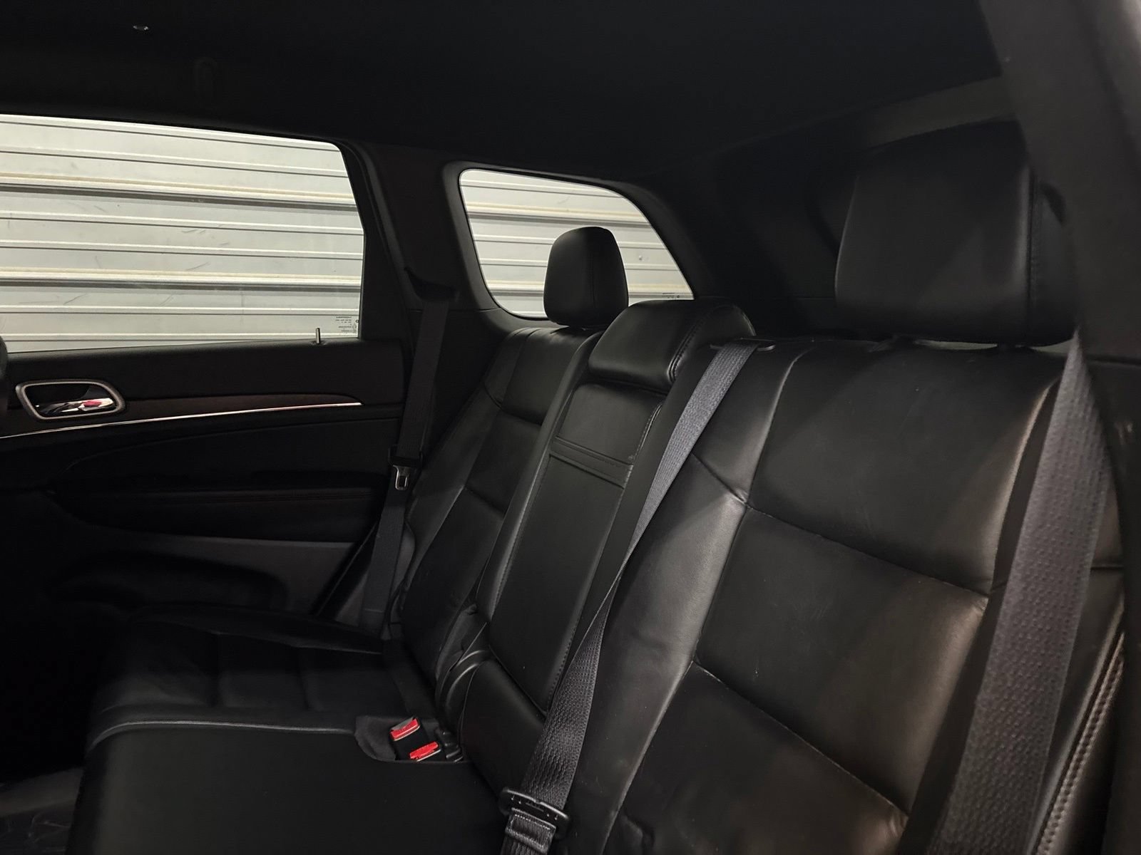 Used 2018 Jeep Grand Cherokee Limited AWD/4WD image 25