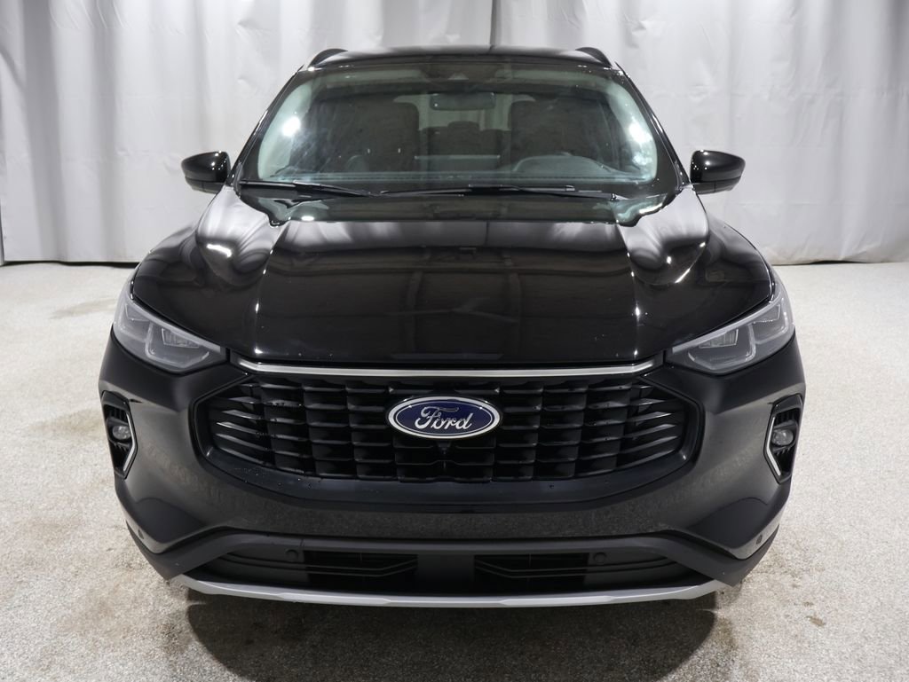 Used 2023 Ford Escape Platinum AWD/4WD image 6