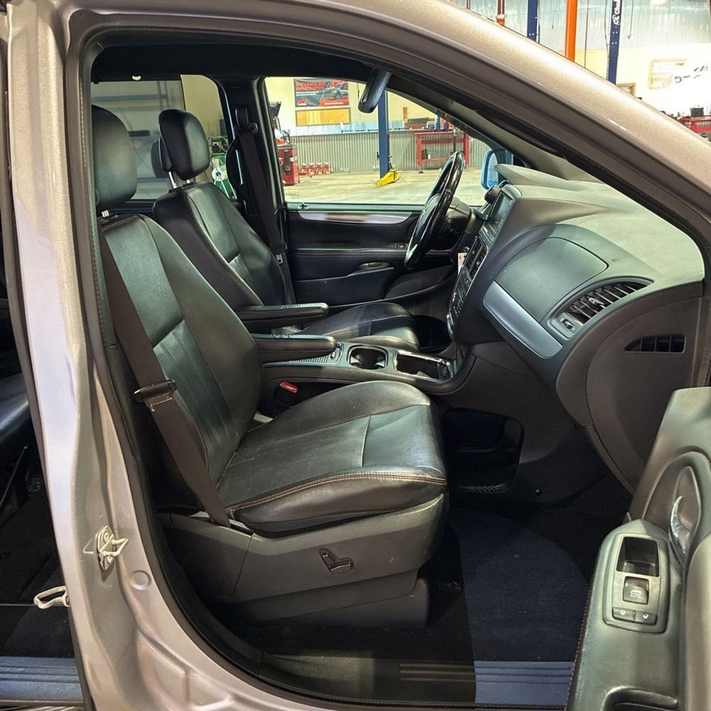 Used 2019 Dodge Grand Caravan GT image 6