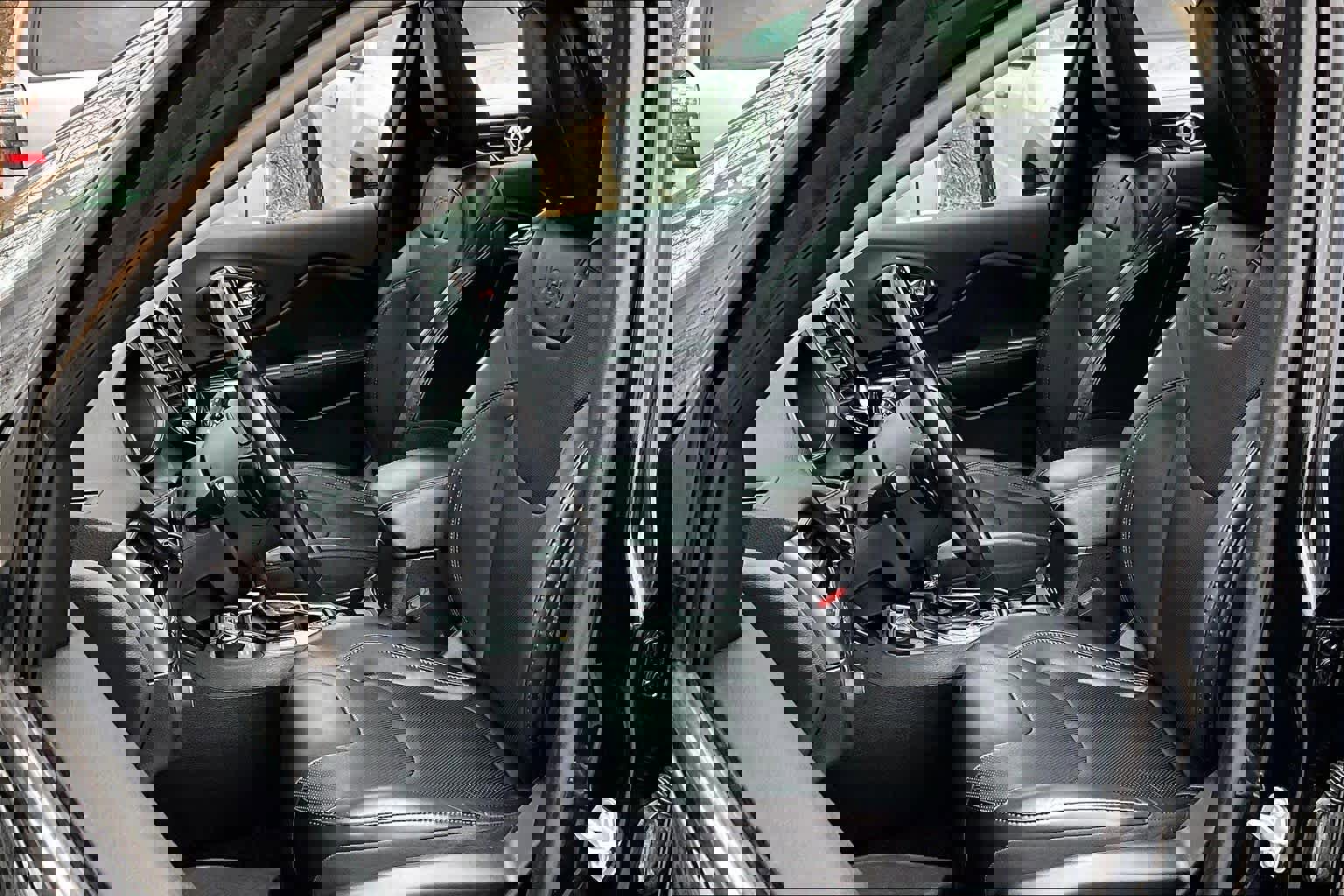 Used 2019 Jeep Cherokee Limited image 9