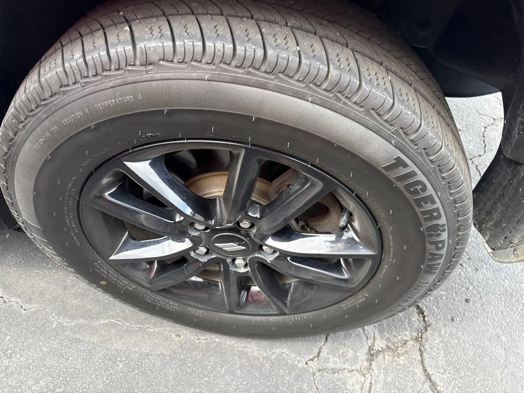 Used 2020 Dodge Journey SE w/ SE Popular Equipment Group FWD image 17
