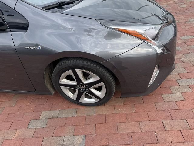 Used 2017 Toyota Prius Four FWD image 17