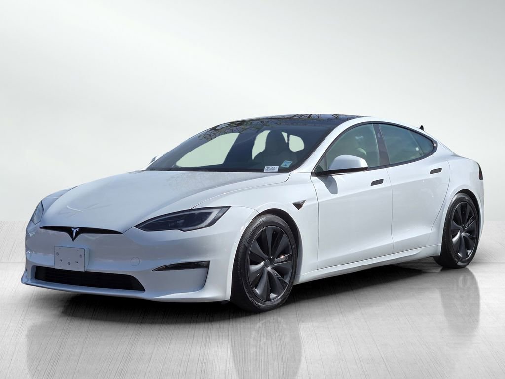 Used 2023 Tesla Model S Standard Range image 8