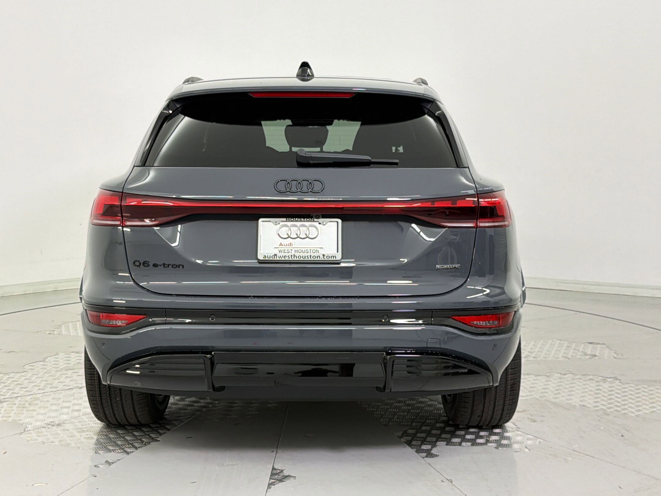 New 2027 Audi Q6 e-tron Premium Plus AWD/4WD image 10