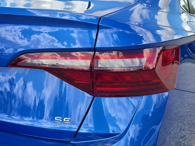 Used 2024 Volkswagen Jetta SE image 8