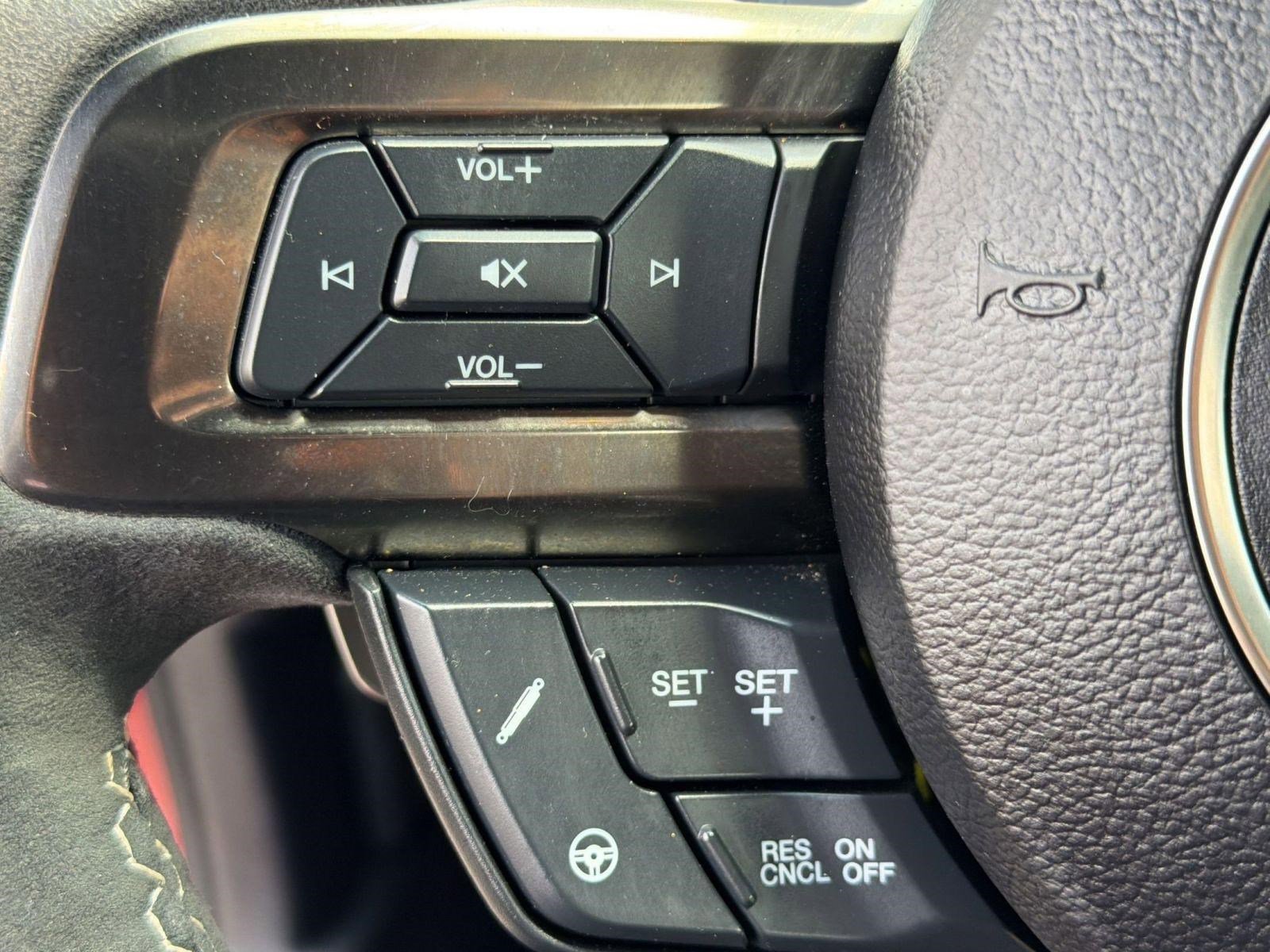 Used 2021 Ford Mustang Shelby GT500 w/ Technology Package image 15