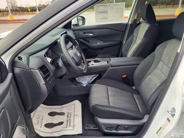 New 2026 Nissan Rogue SV FWD image 12