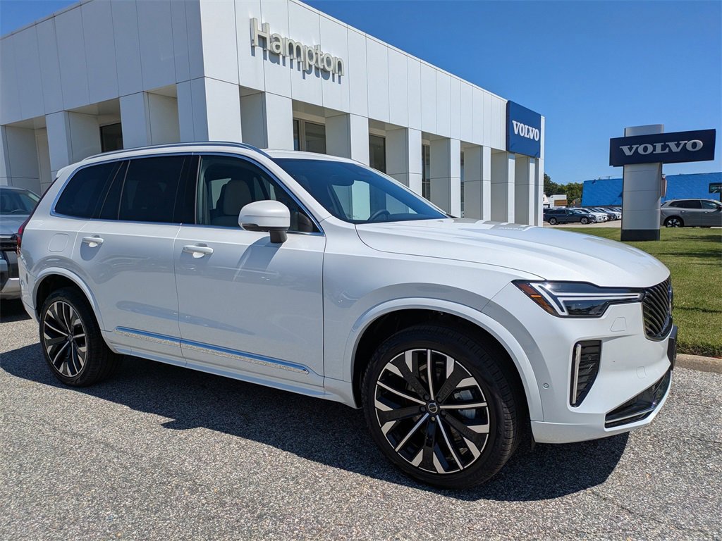 New 2026 Volvo XC90 B6 Plus w/ Protection Package Premier image 2