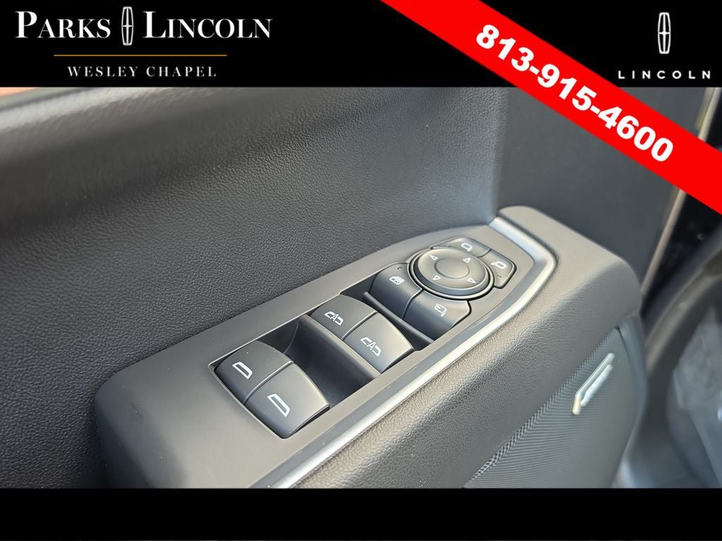Used 2022 Chevrolet Silverado 1500 LTZ w/ Z71 Off-Road Package AWD/4WD image 17