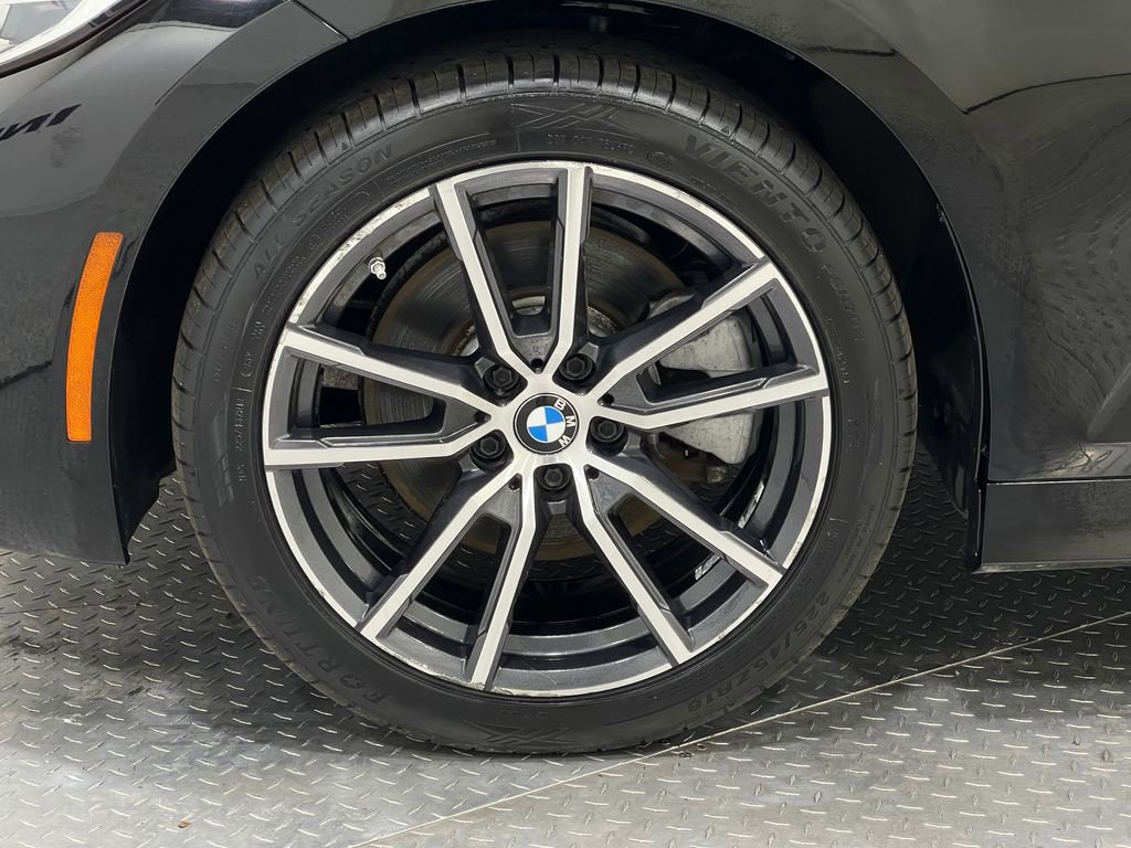 Used 2020 BMW 330i Sedan w/ Convenience Package image 34
