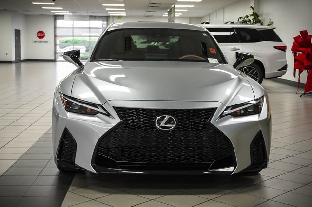 Certified 2025 Lexus IS 300 F Sport image 4
