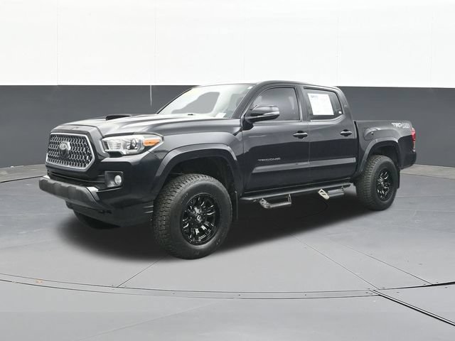 Used 2019 Toyota Tacoma TRD Sport w/ Technology Package AWD/4WD image 4