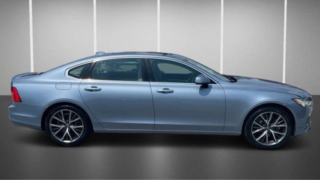 Used 2018 Volvo S90 T5 Momentum w/ Convenience Package AWD/4WD image 6