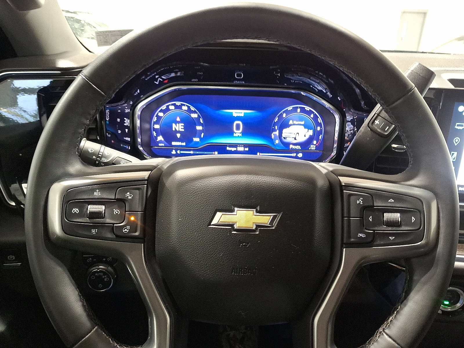 Used 2024 Chevrolet Silverado 1500 LT image 19
