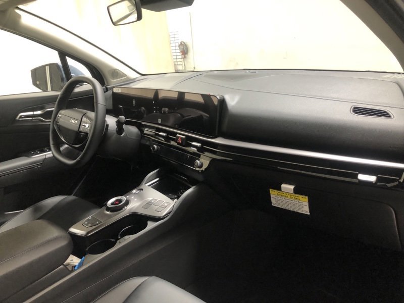 New 2026 Kia Sportage EX image 15