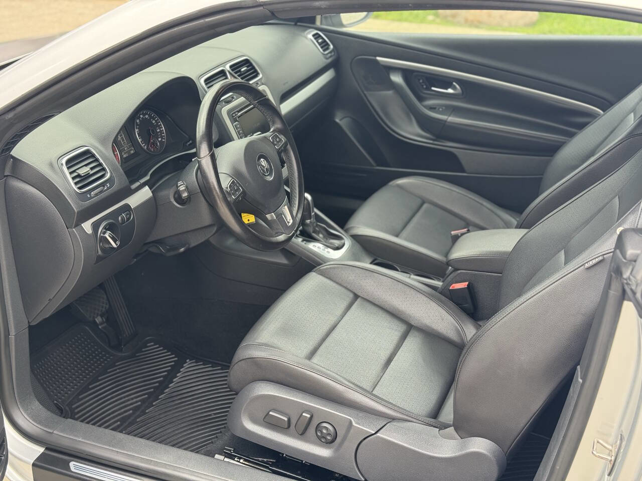 Used 2012 Volkswagen Eos Komfort image 9