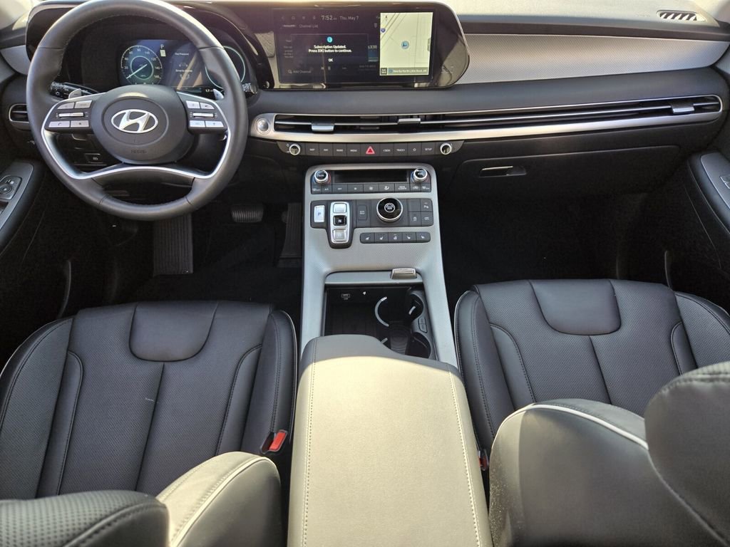 Used 2025 Hyundai Palisade SEL FWD image 14