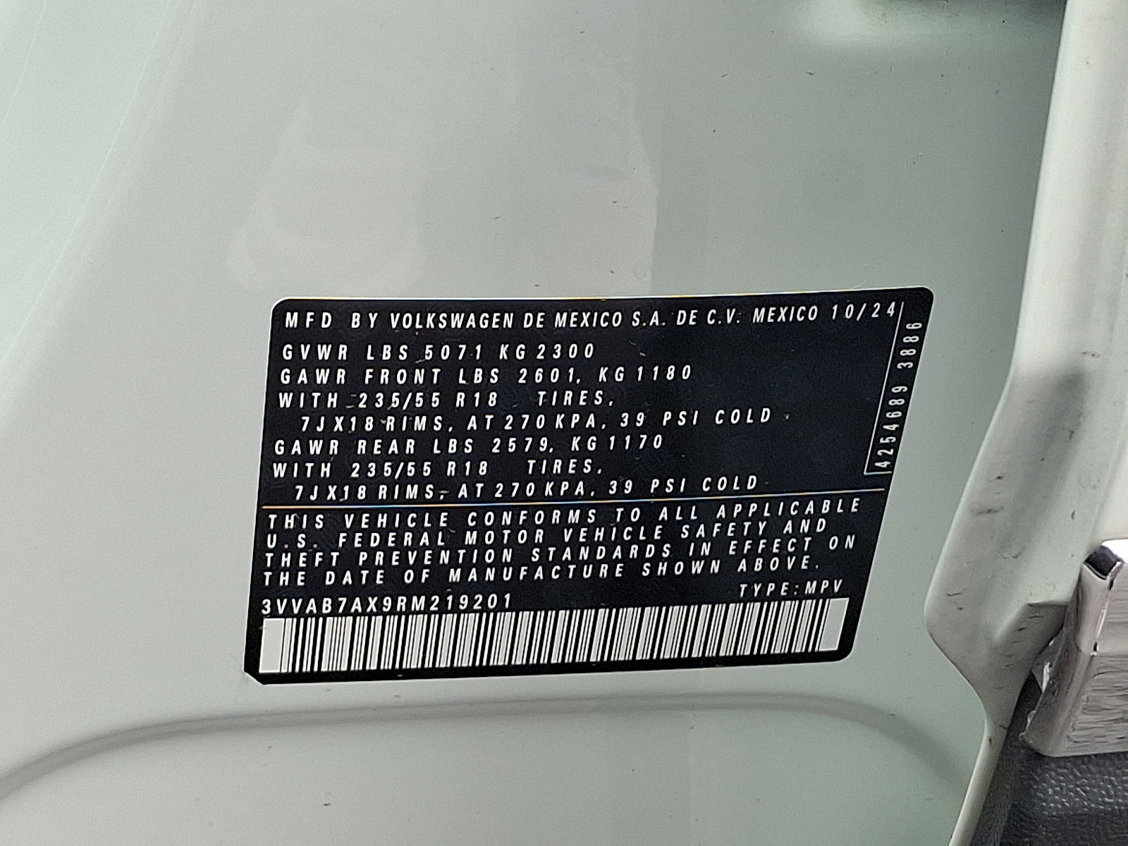 Certified 2024 Volkswagen Tiguan Wolfsburg Edition AWD/4WD image 29