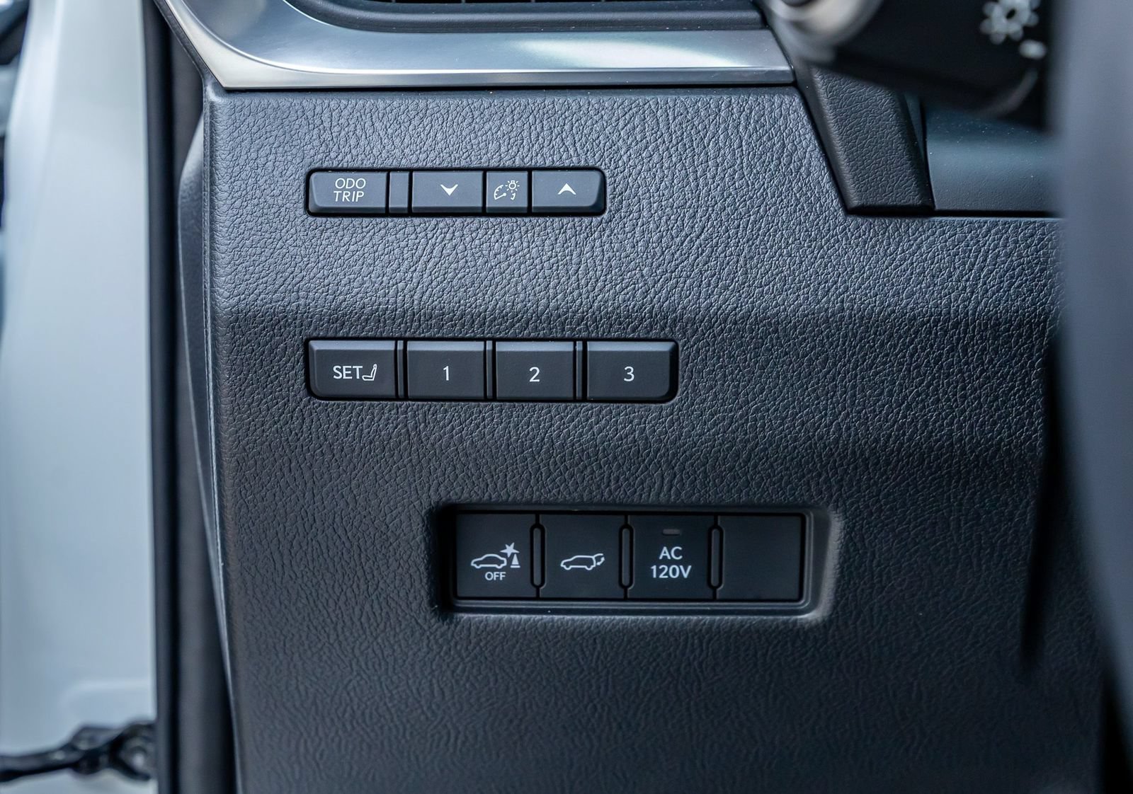 Used 2024 Lexus GX 550 w/ Accessory Package (Z1) AWD/4WD image 22