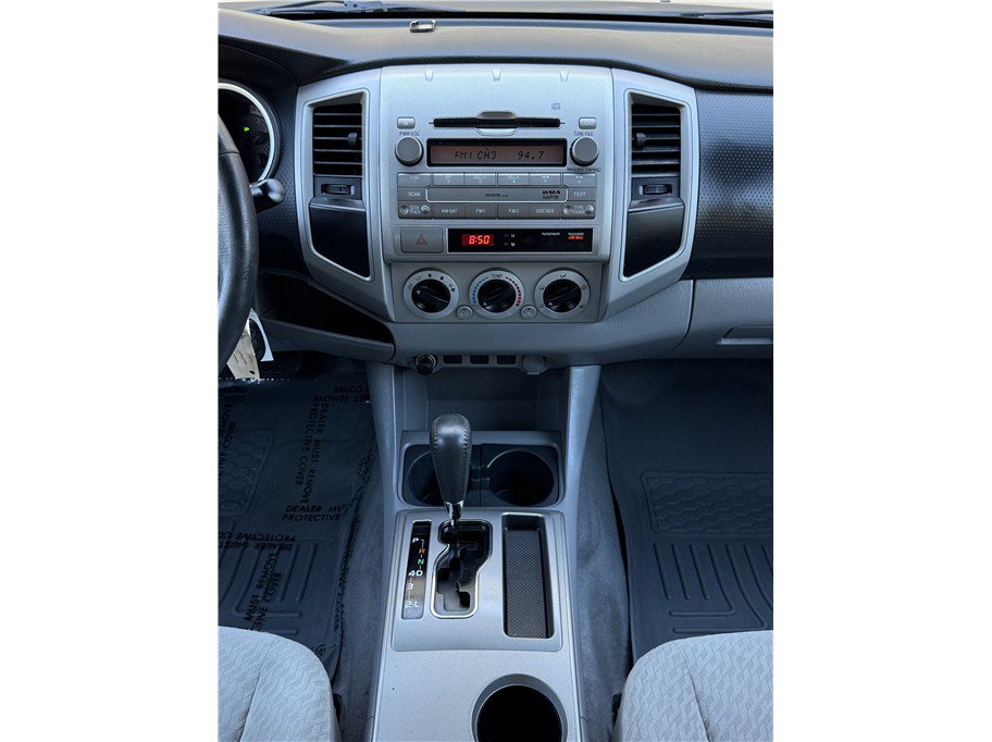Used 2011 Toyota Tacoma PreRunner w/ SR5 Pkg #2 RWD image 11