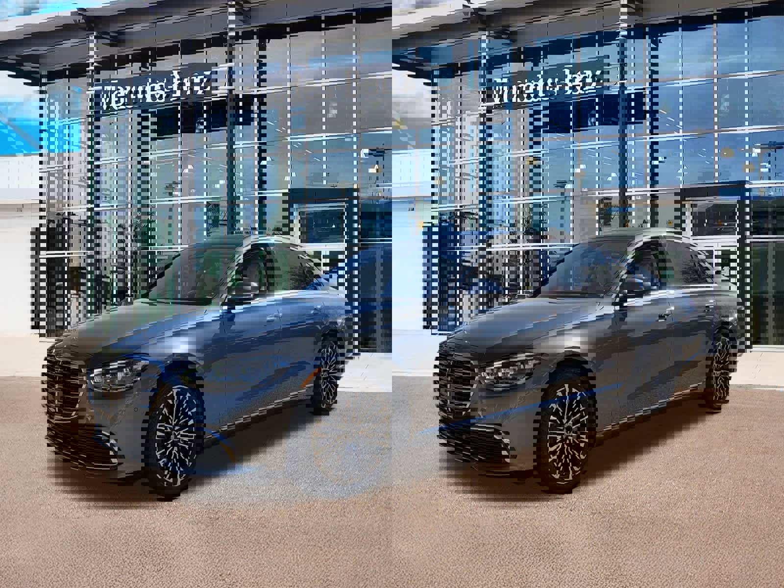 New 2026 Mercedes-Benz S 580 4MATIC Sedan image 1