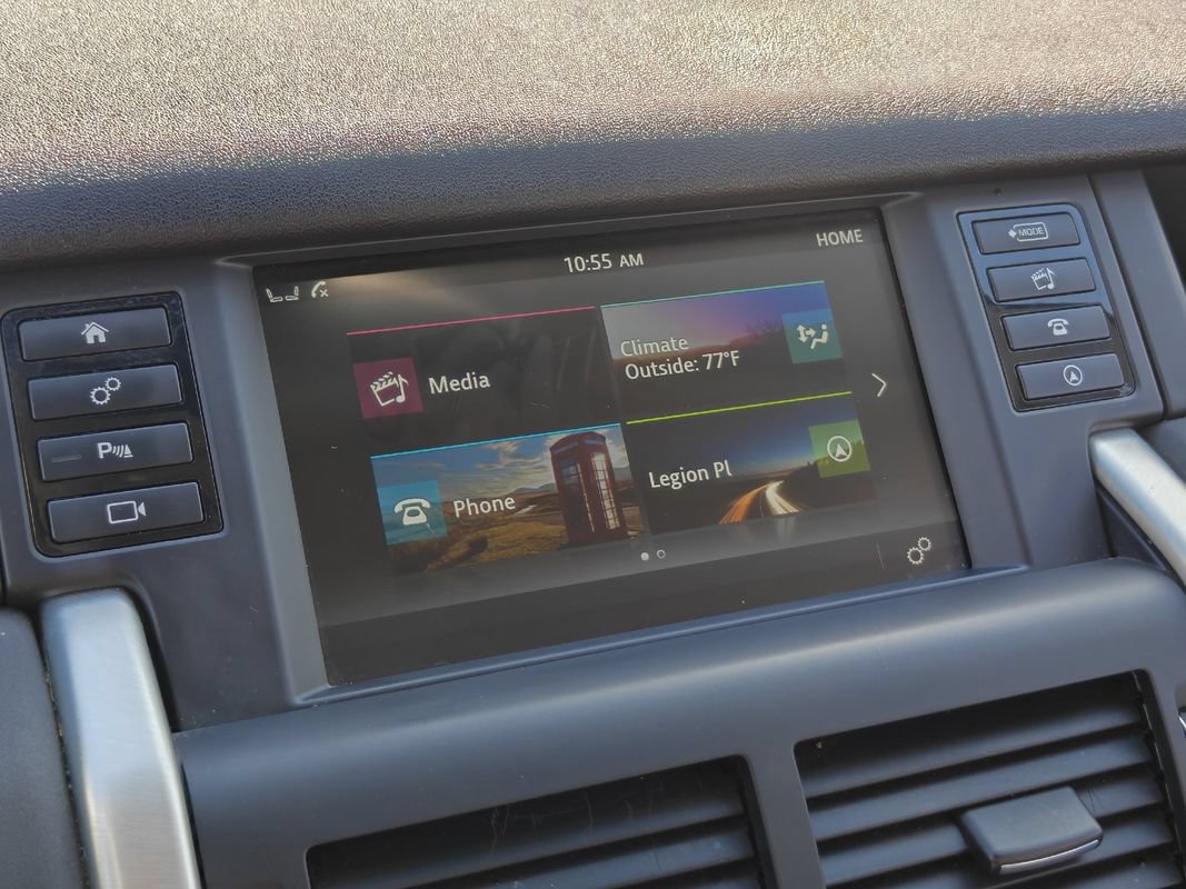 Used 2019 Land Rover Discovery Sport HSE AWD/4WD image 28