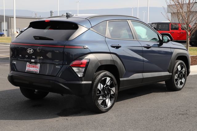 Used 2025 Hyundai Kona SEL image 6