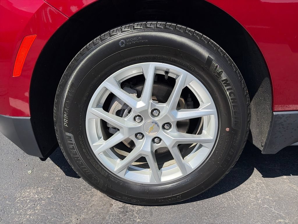 Used 2023 Chevrolet Equinox LT FWD image 25
