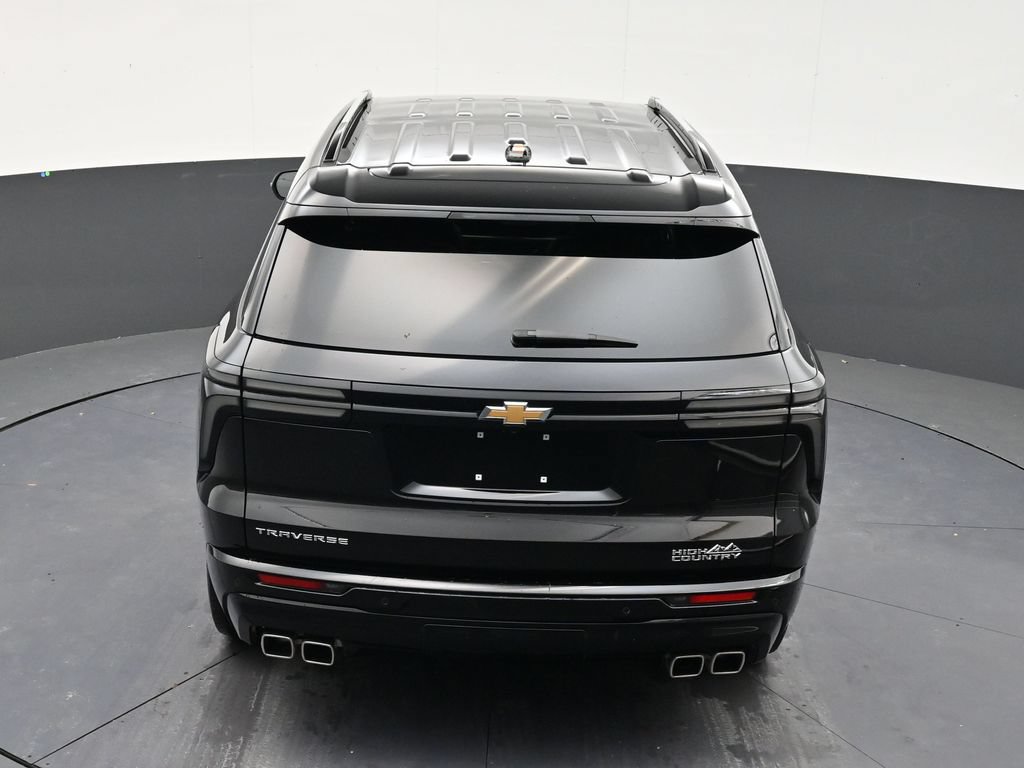 Used 2025 Chevrolet Traverse High Country FWD image 15