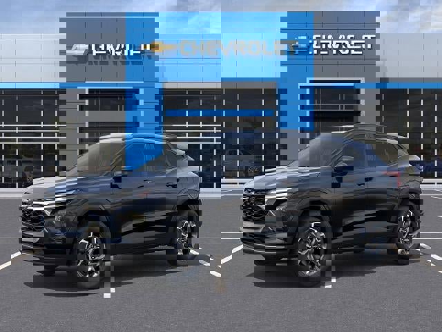 New 2026 Chevrolet Trax LT w/ Driver Confidence Package image 2