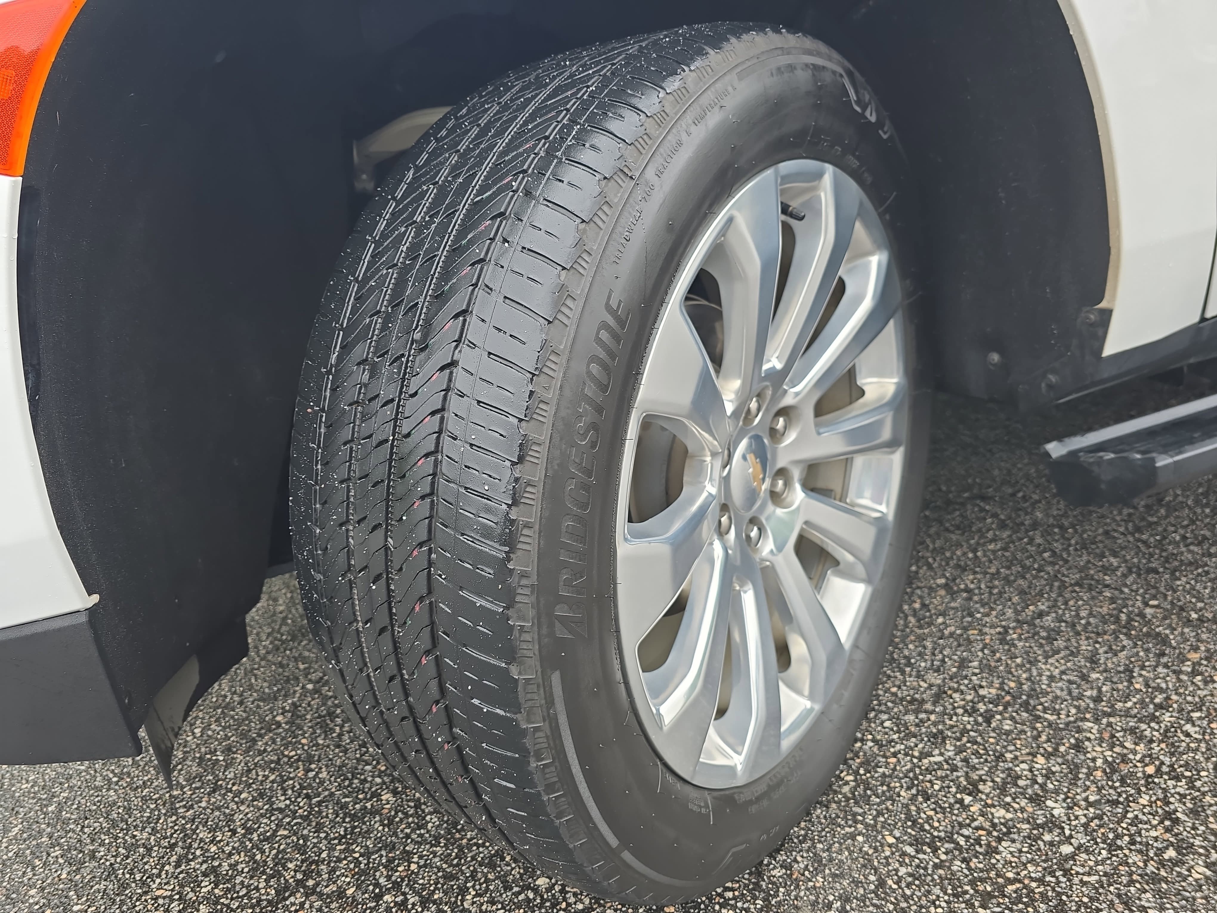 Used 2024 Chevrolet Tahoe Premier AWD/4WD image 33