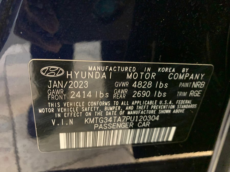 Used 2023 Genesis G70 2.0T w/ Sport Prestige Package image 64