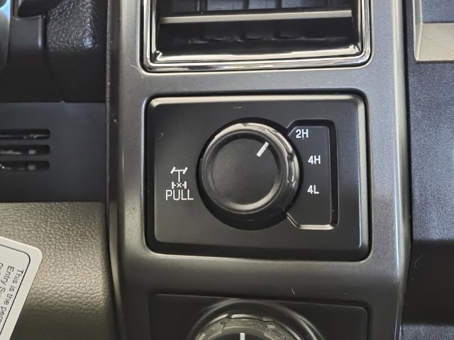 Used 2020 Ford F150 XLT w/ Equipment Group 302A Luxury AWD/4WD image 16