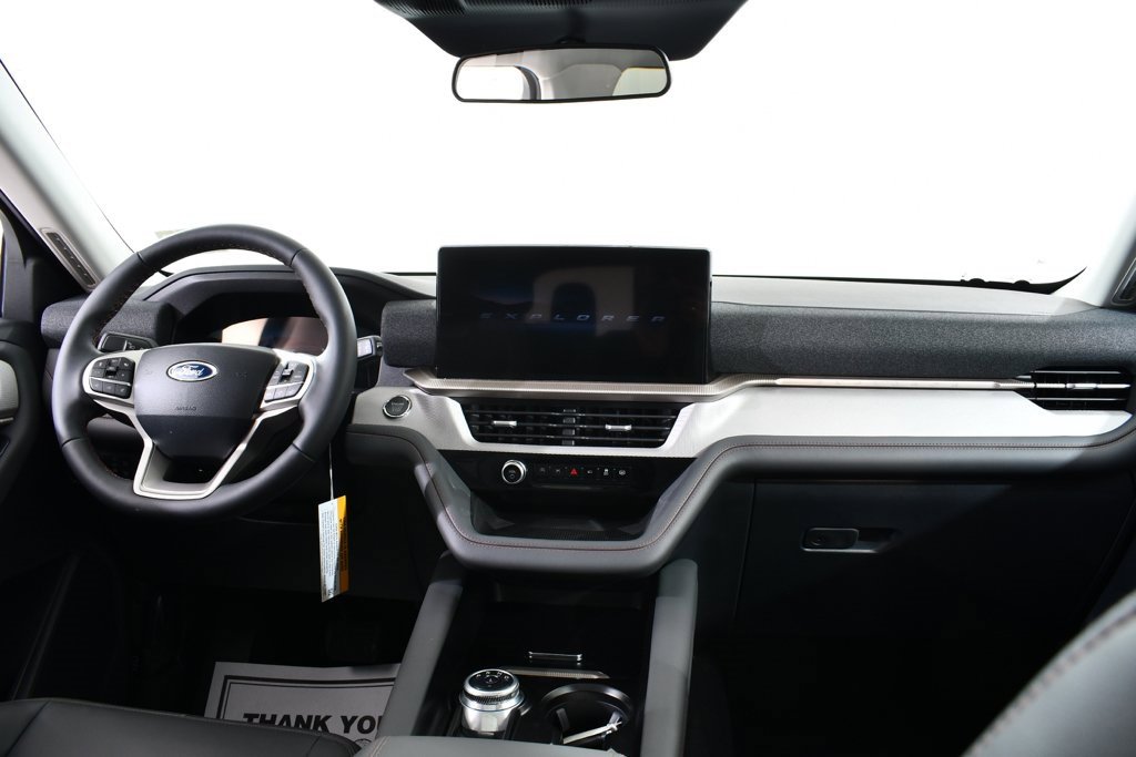 New 2025 Ford Explorer Active w/ Active Comfort Package image 7