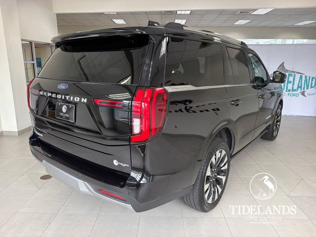 Certified 2025 Ford Expedition Platinum w/ Driver's Package AWD/4WD image 9