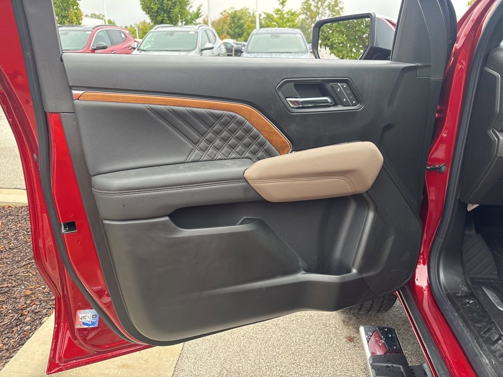 New 2026 GMC Canyon Denali image 8