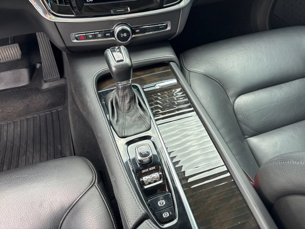 Used 2018 Volvo S90 T5 Momentum w/ Convenience Package FWD image 31