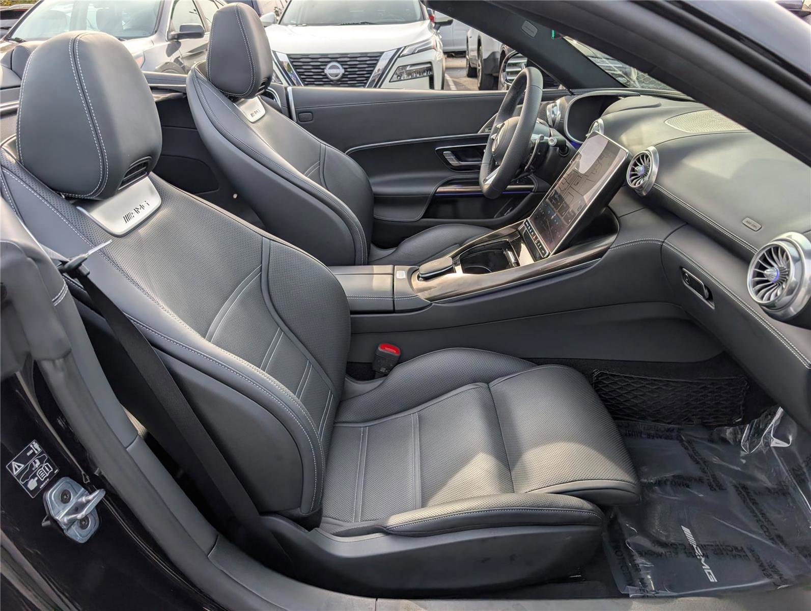 Used 2025 Mercedes-Benz SL 55 AMG 4MATIC image 13