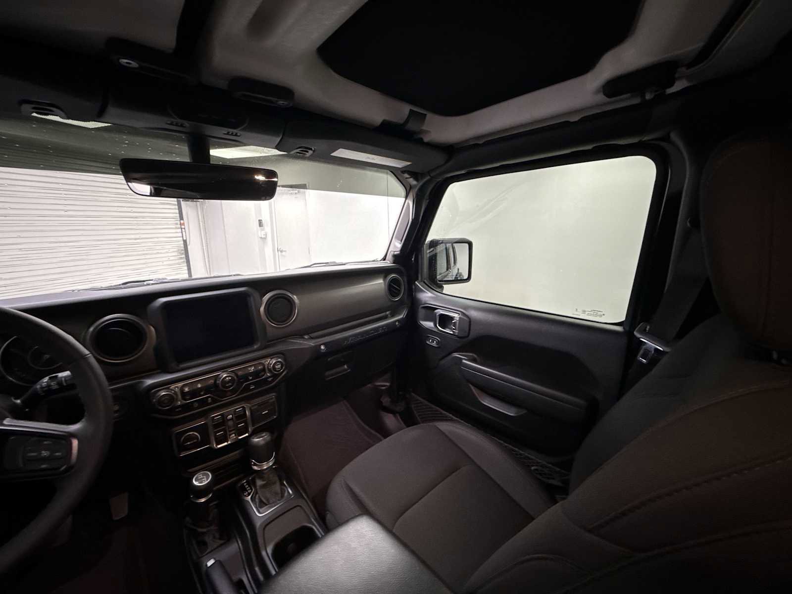 Used 2023 Jeep Wrangler Unlimited Sport AWD/4WD image 11