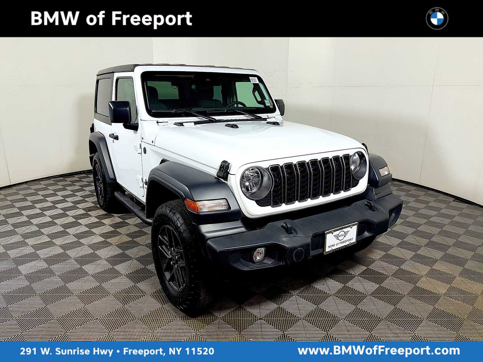 Used 2024 Jeep Wrangler Sport S image 1