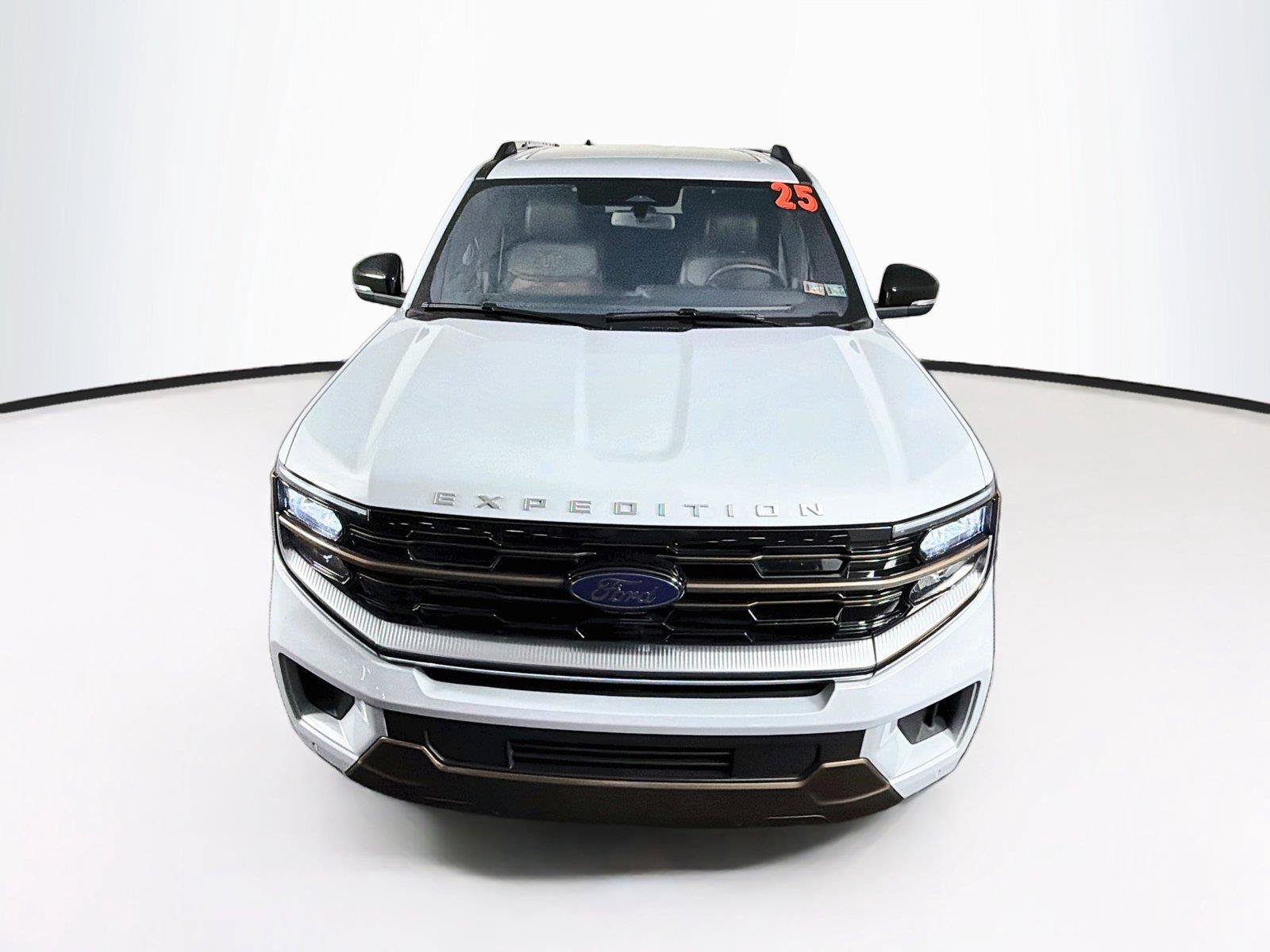 Used 2025 Ford Expedition King Ranch AWD/4WD image 13