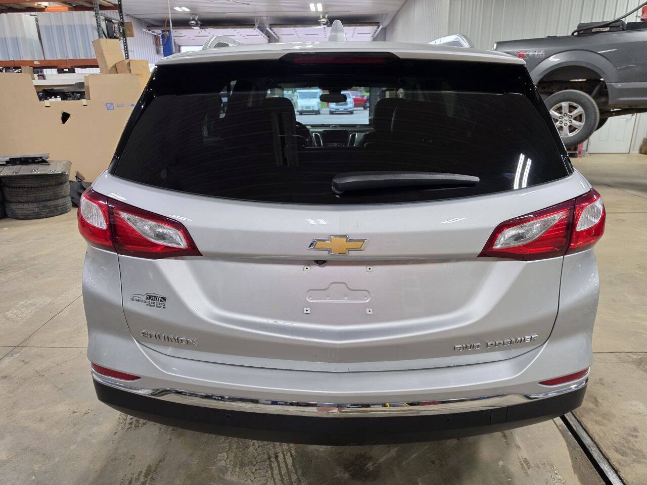 Used 2021 Chevrolet Equinox Premier w/ LPO, Floor Liner Package AWD/4WD image 7