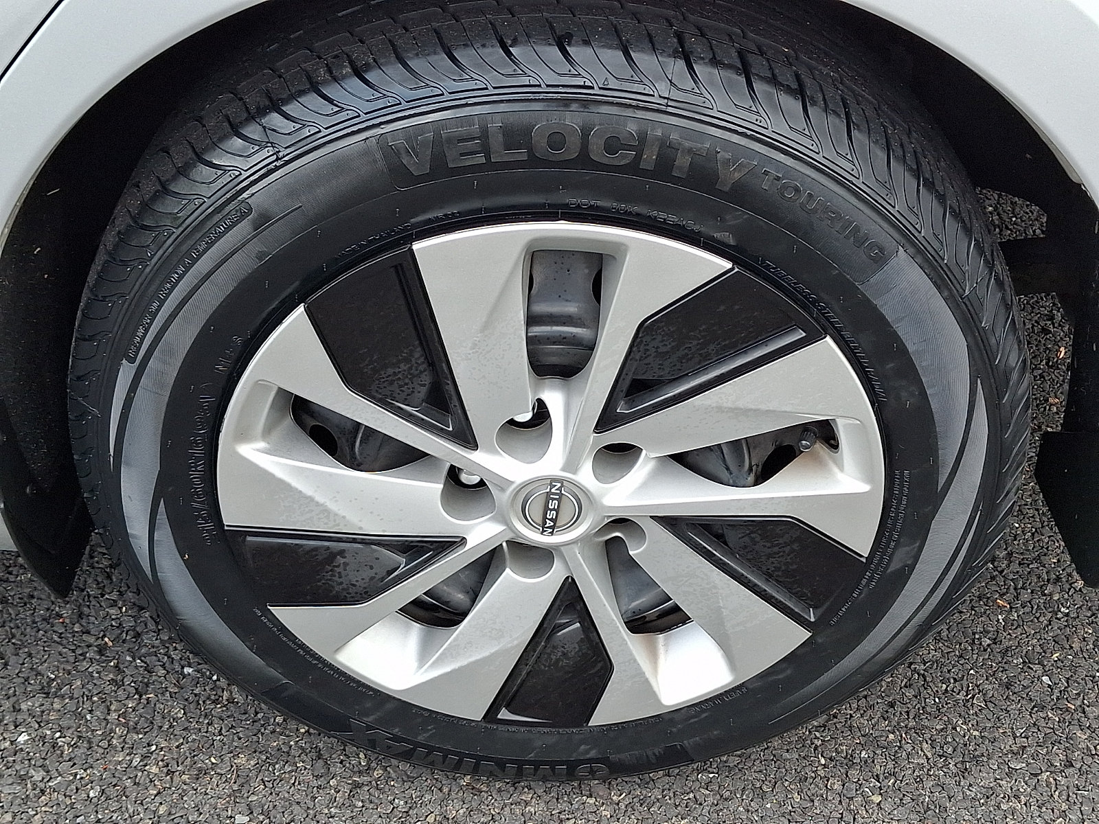 Certified 2024 Nissan Altima 2.5 S FWD image 11