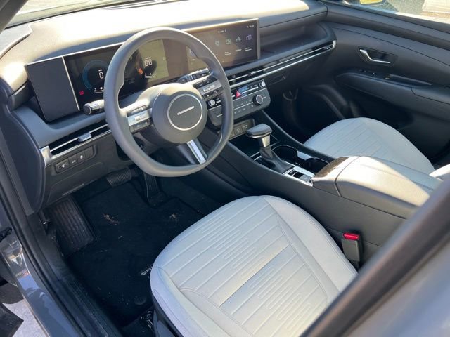 Certified 2025 Hyundai Santa Cruz SE image 15