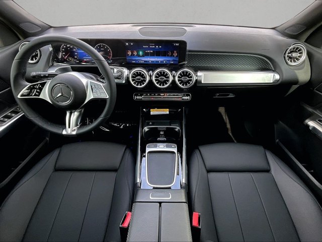 New 2026 Mercedes-Benz GLB 250 image 7