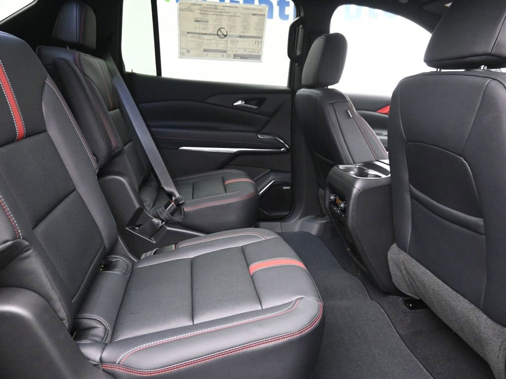New 2026 Chevrolet Traverse RS image 8